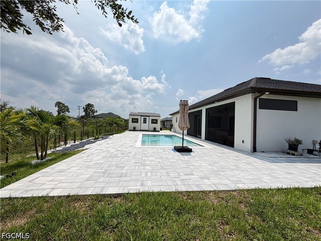910 VENICE AVE N, Lehigh Acres, FL 33971