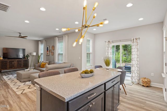 854 Royal Oak Lane, Mebane, NC 27302