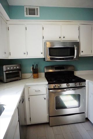 100 Merrimack Ave 125, Dracut, MA 01826