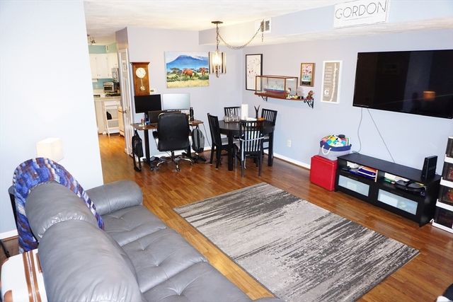100 Merrimack Ave 125, Dracut, MA 01826