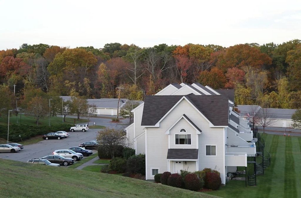 100 Merrimack Ave 125, Dracut, MA 01826