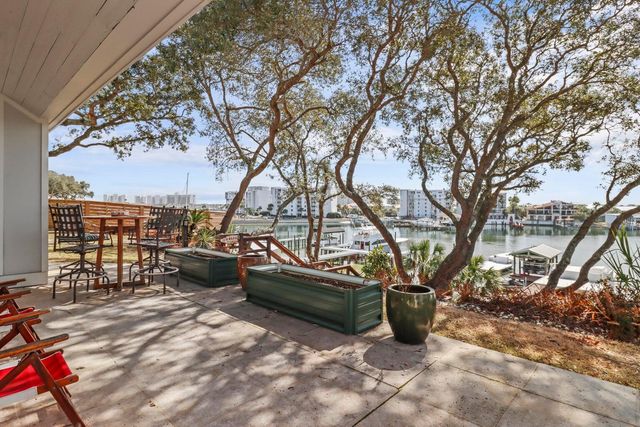 708 Harbor Boulevard, Destin, FL 32541