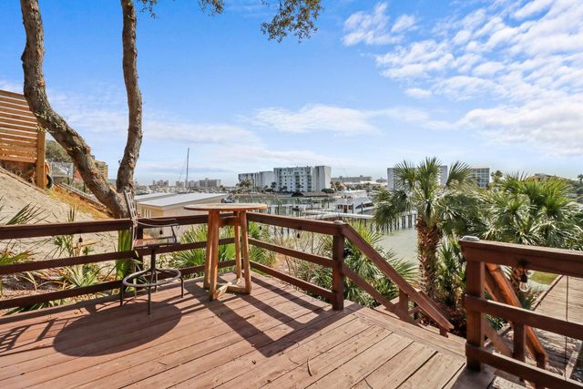 708 Harbor Boulevard, Destin, FL 32541