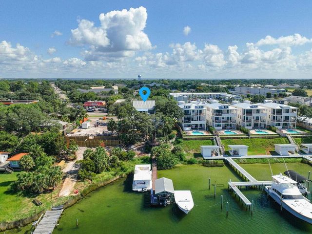 708 Harbor Boulevard, Destin, FL 32541