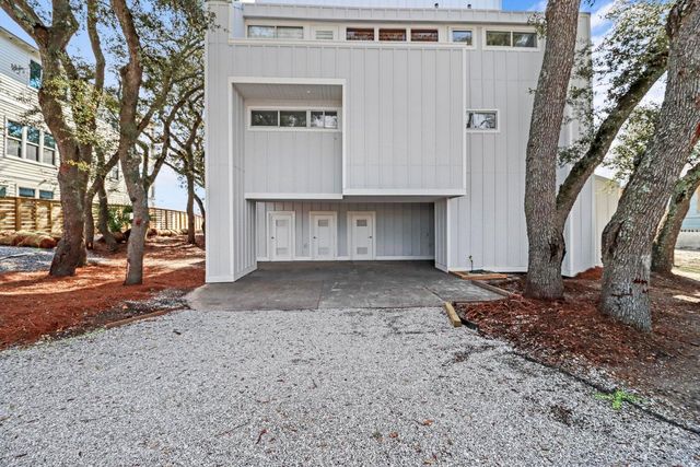 708 Harbor Boulevard, Destin, FL 32541