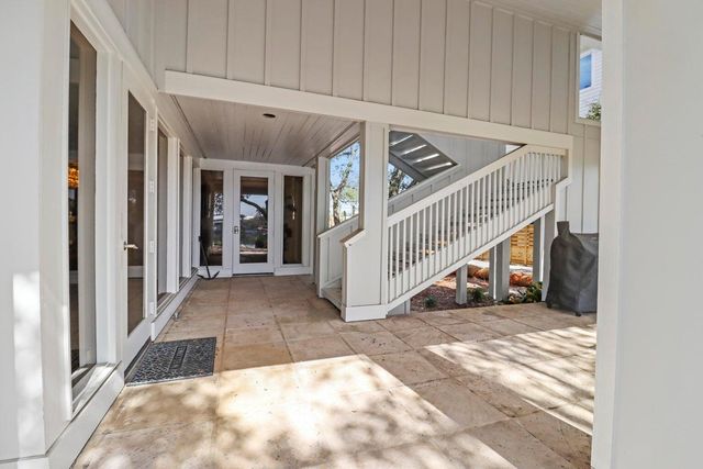 708 Harbor Boulevard, Destin, FL 32541