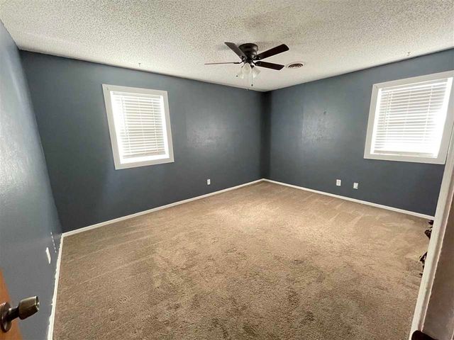 604 Briarwood Ln, Frederick, OK 73542