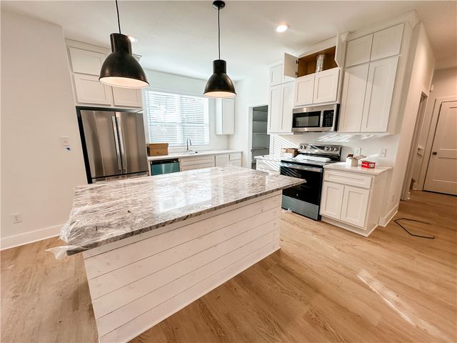 1307 Bayou Woods Drive, College Station, TX 77840