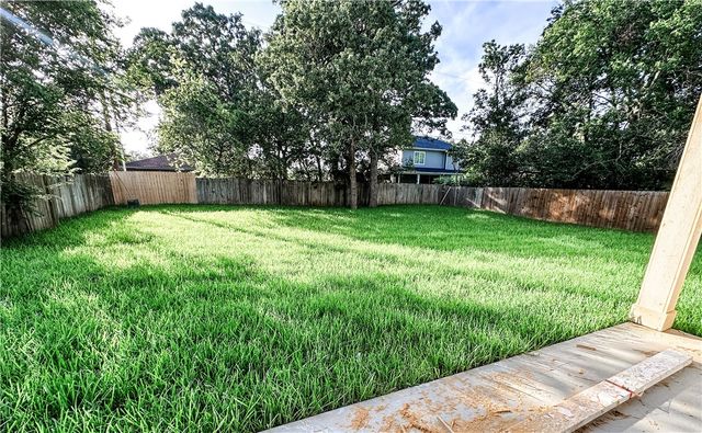 1307 Bayou Woods Drive, College Station, TX 77840