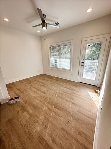 1307 Bayou Woods Drive, College Station, TX 77840