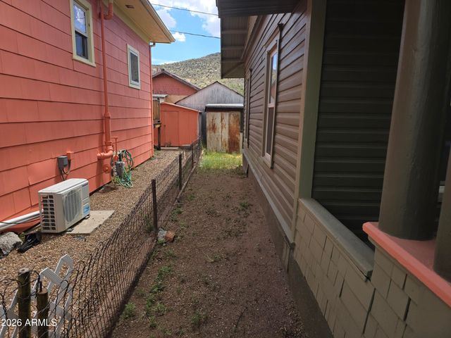 112 CLAWSON Street, Bisbee, AZ 85603