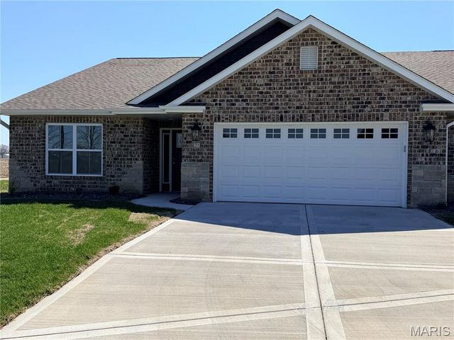 21 Sonata Lane, Troy, IL 62294