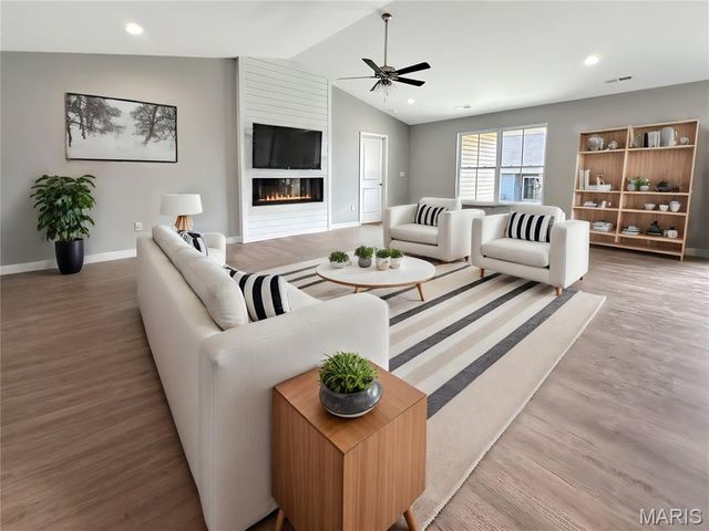 21 Sonata Lane, Troy, IL 62294