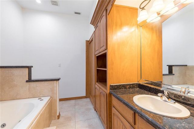 905 E Brady E, Pharr, TX 78577