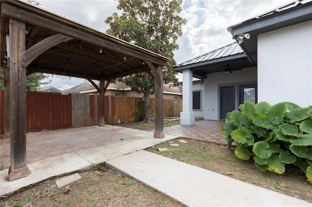 905 E Brady E, Pharr, TX 78577