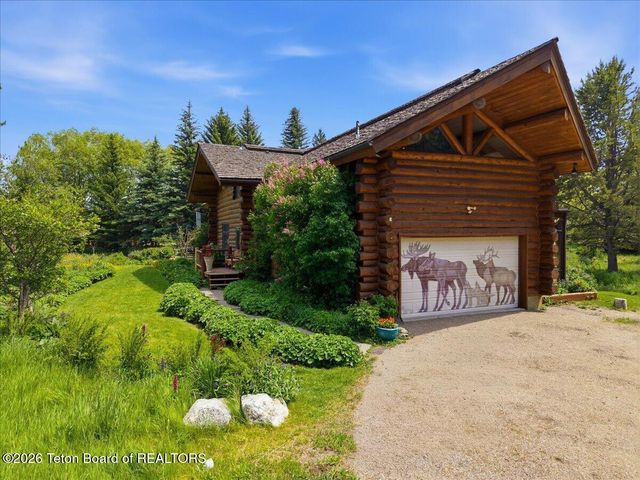 2450 N FISH CREEK Road, Wilson, WY 83014