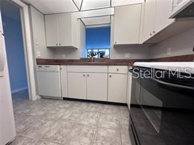 300 WOODETTE DRIVE 303, Dunedin, FL 34698