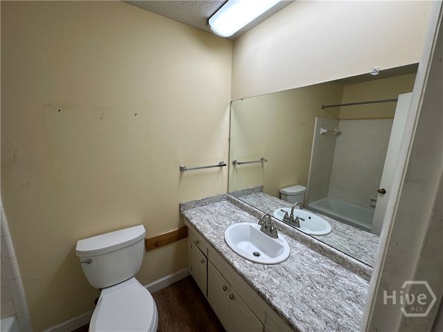 455 Mall Boulevard 56, Savannah, GA 31406