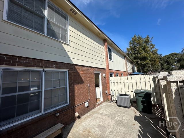 455 Mall Boulevard 56, Savannah, GA 31406