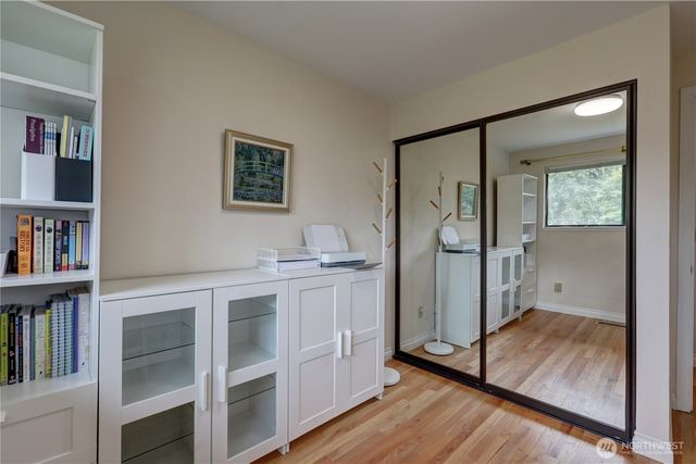 16724 NE 22nd Street, Bellevue, WA 98008