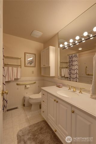 16724 NE 22nd Street, Bellevue, WA 98008