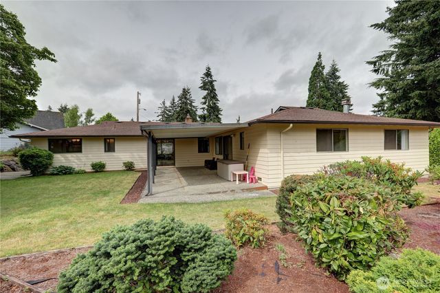 16724 NE 22nd Street, Bellevue, WA 98008