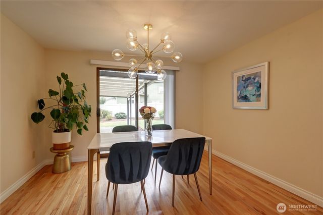 16724 NE 22nd Street, Bellevue, WA 98008