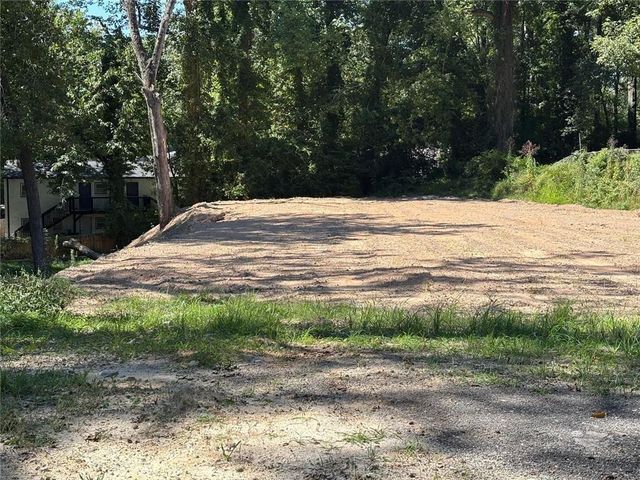 390 Woodlawn NW Avenue, Atlanta, GA 30318