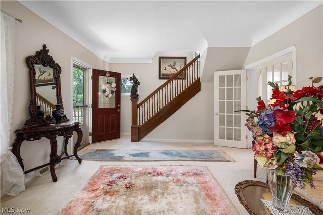 6560 Barton Road, North Olmsted, OH 44070