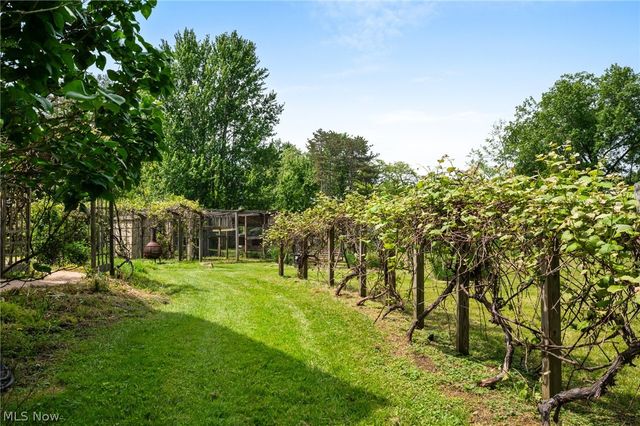 6560 Barton Road, North Olmsted, OH 44070
