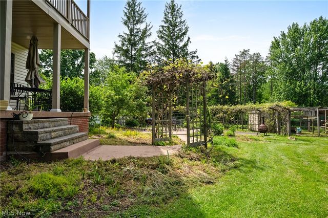 6560 Barton Road, North Olmsted, OH 44070