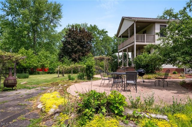 6560 Barton Road, North Olmsted, OH 44070
