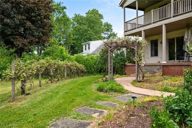 6560 Barton Road, North Olmsted, OH 44070