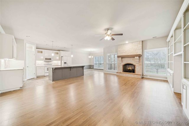 24133 E 145th Street S, Coweta, OK 74429