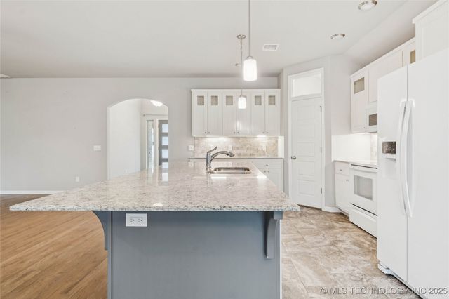 24133 E 145th Street S, Coweta, OK 74429