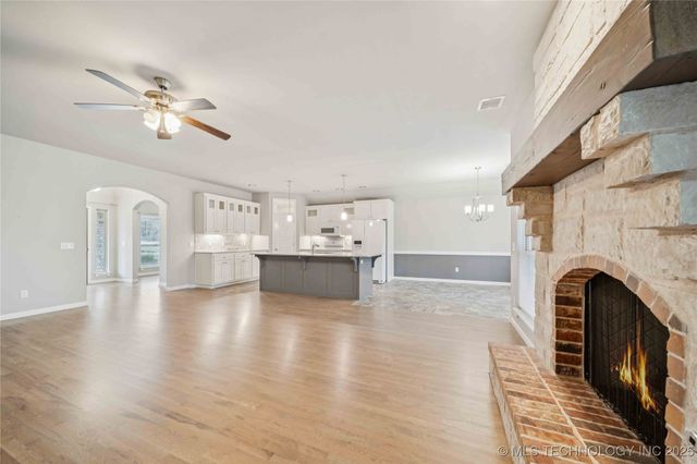 24133 E 145th Street S, Coweta, OK 74429