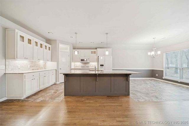 24133 E 145th Street S, Coweta, OK 74429