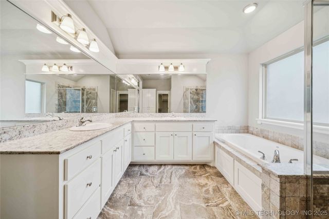 24133 E 145th Street S, Coweta, OK 74429