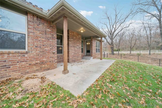 24133 E 145th Street S, Coweta, OK 74429