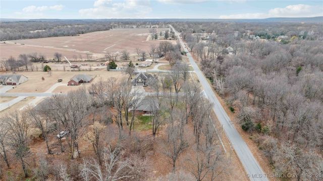 24133 E 145th Street S, Coweta, OK 74429