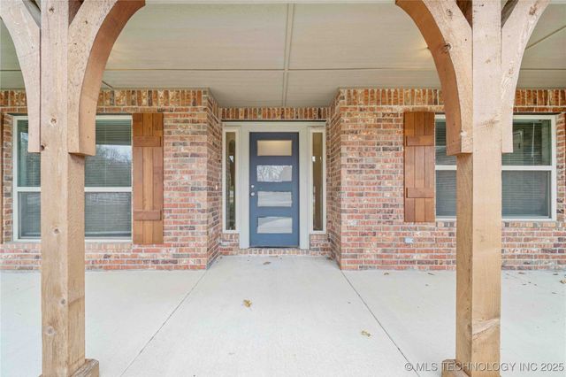 24133 E 145th Street S, Coweta, OK 74429