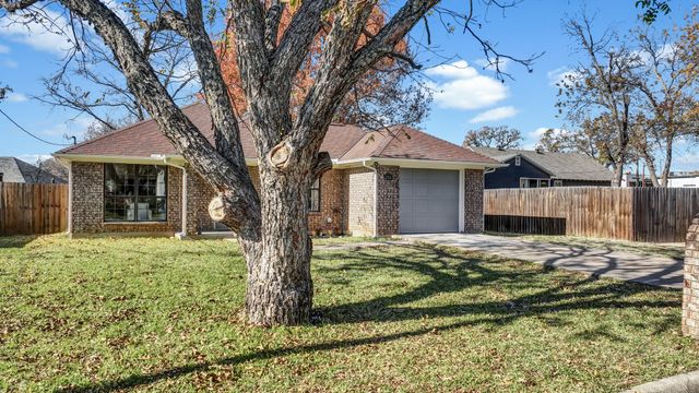 206 Cherry Street, Weatherford, TX 76086