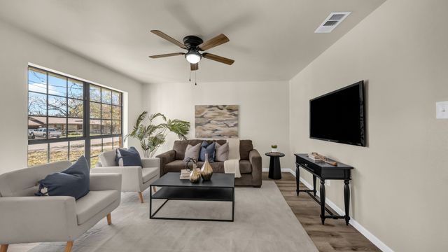 206 Cherry Street, Weatherford, TX 76086