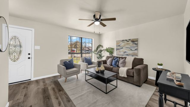 206 Cherry Street, Weatherford, TX 76086