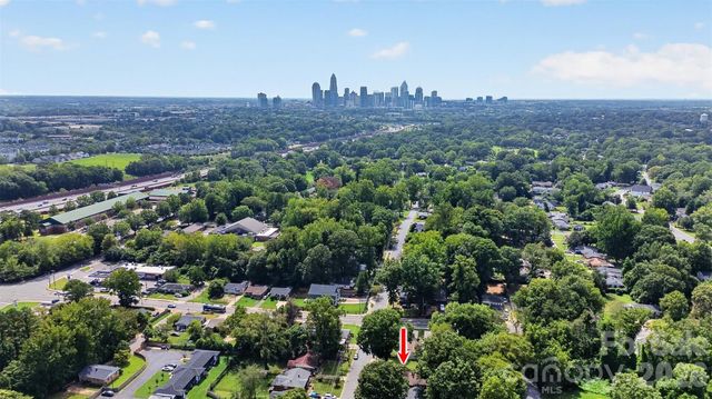 2011 Erie Street, Charlotte, NC 28216