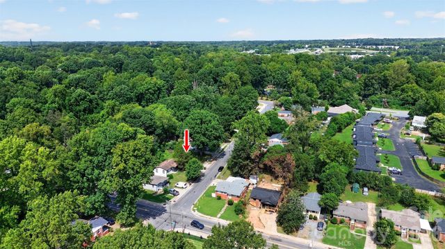 2011 Erie Street, Charlotte, NC 28216