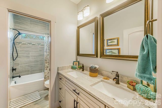 223 Reilly Drive, Leicester, NC 28748