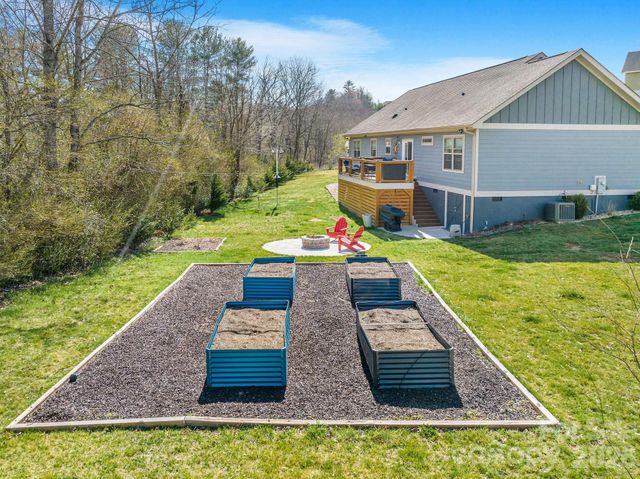 223 Reilly Drive, Leicester, NC 28748