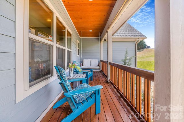 223 Reilly Drive, Leicester, NC 28748