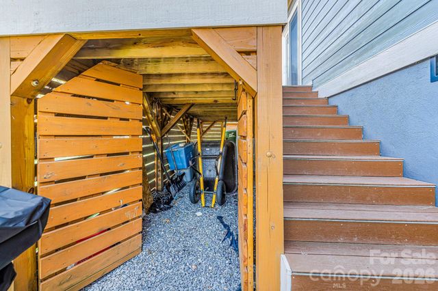 223 Reilly Drive, Leicester, NC 28748